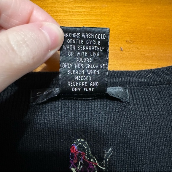 Hula Girl Sweater - Picture 8 of 8